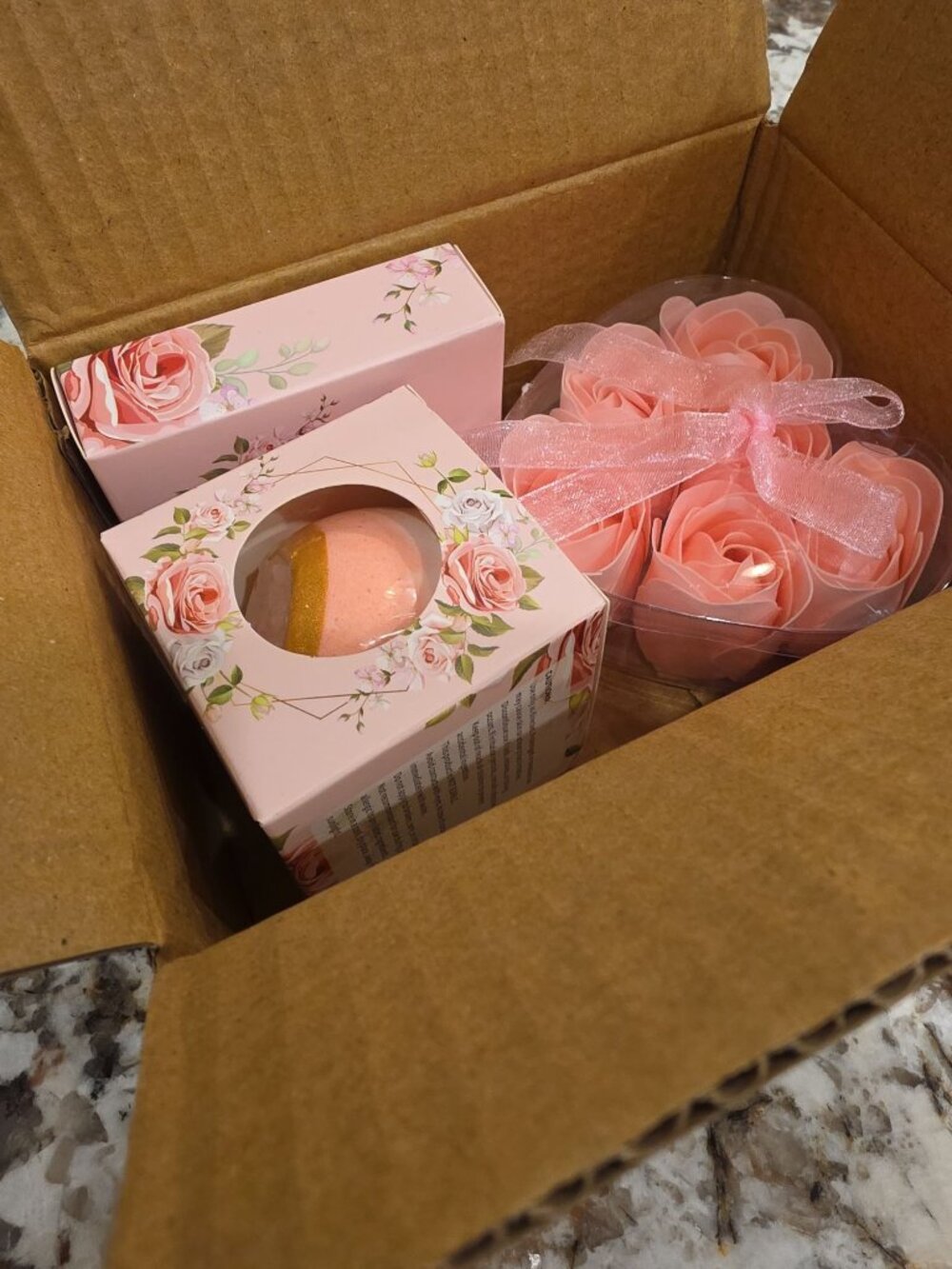 Pink Rose Self Care Gift Set - Bath Bomb, Handmade Soap, Faux Roses - New - Picture 4 of 8